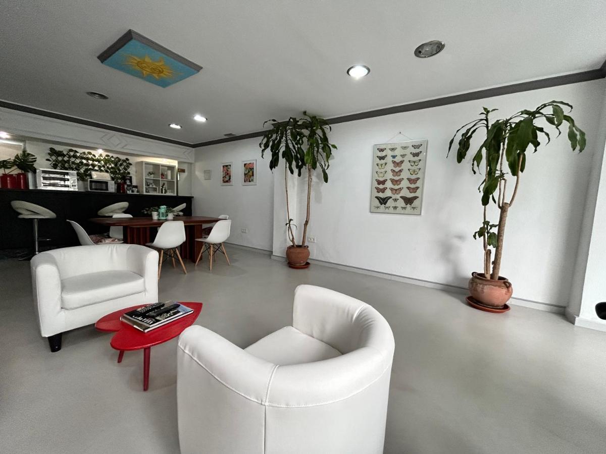 Hostal Berlin Marbella Zewnętrze zdjęcie