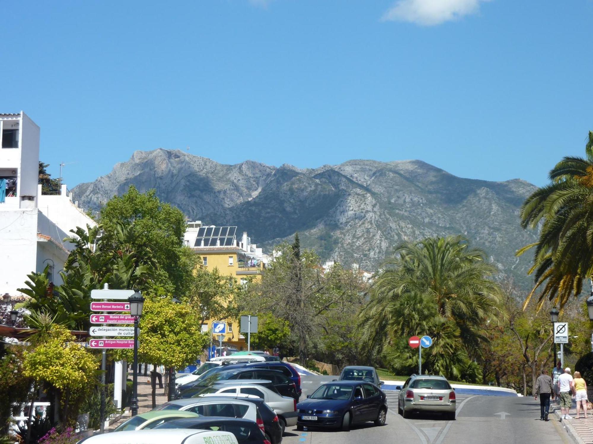 Hostal Berlin Marbella Zewnętrze zdjęcie