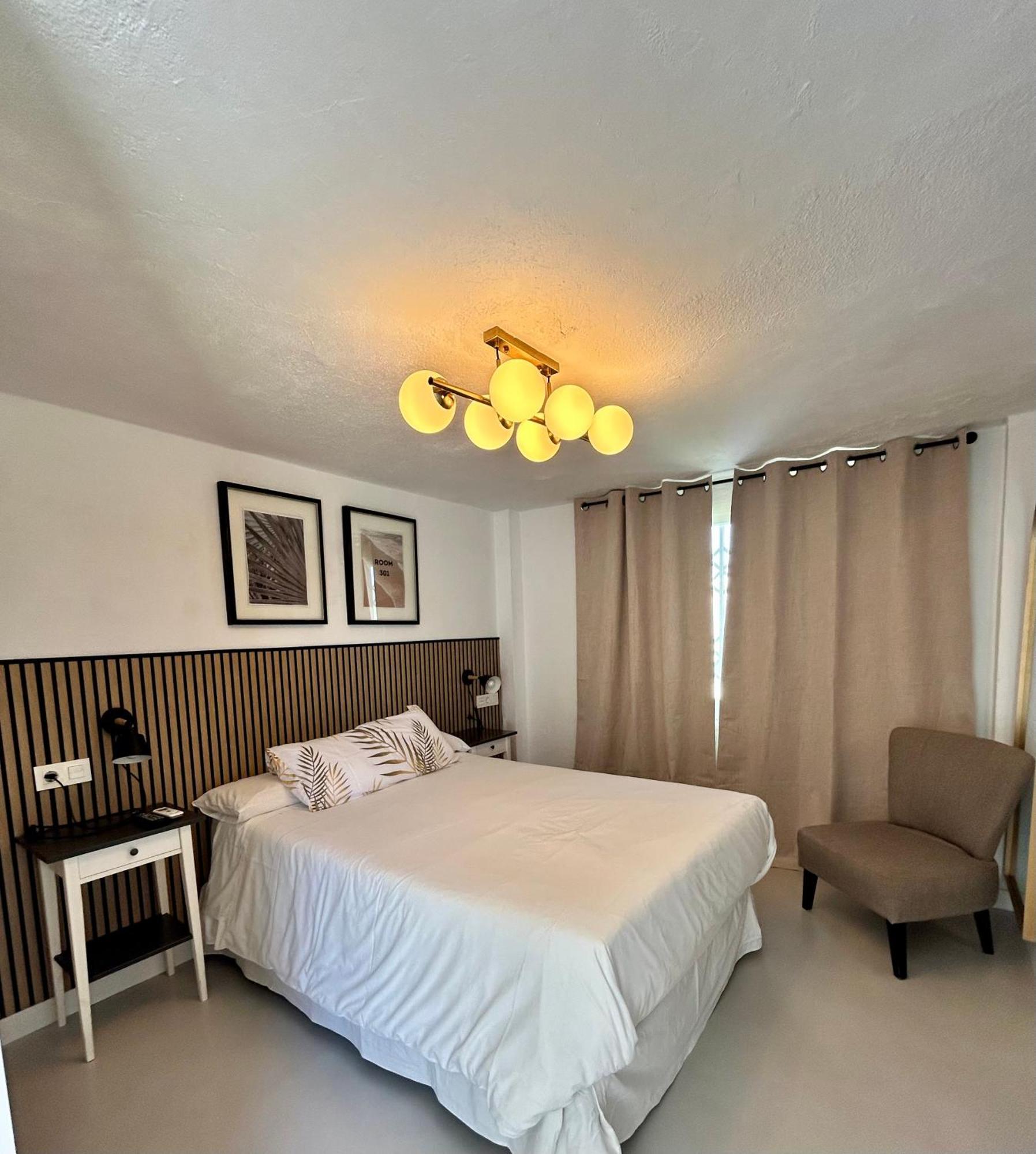 Hostal Berlin Marbella Zewnętrze zdjęcie