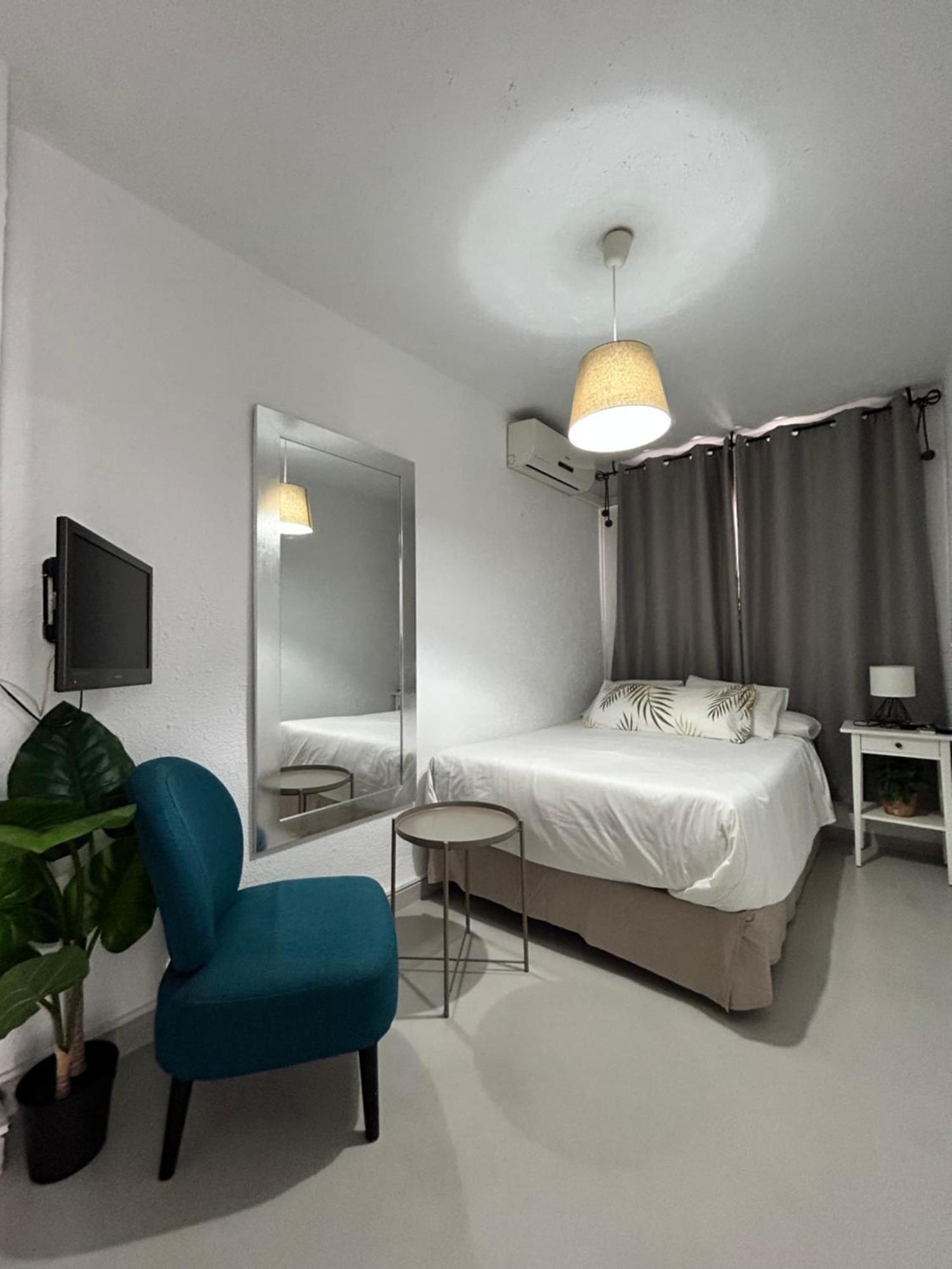 Hostal Berlin Marbella Zewnętrze zdjęcie