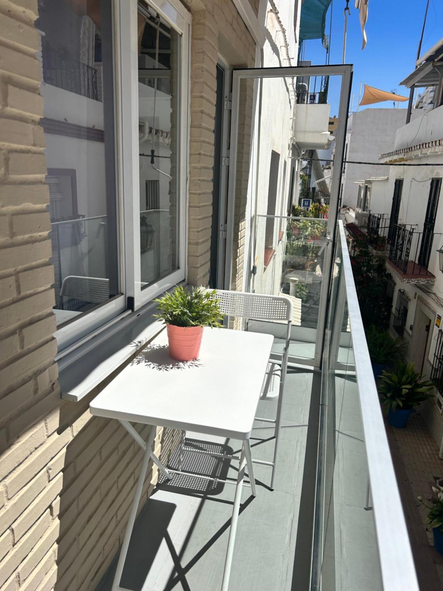 Hostal Berlin Marbella Zewnętrze zdjęcie